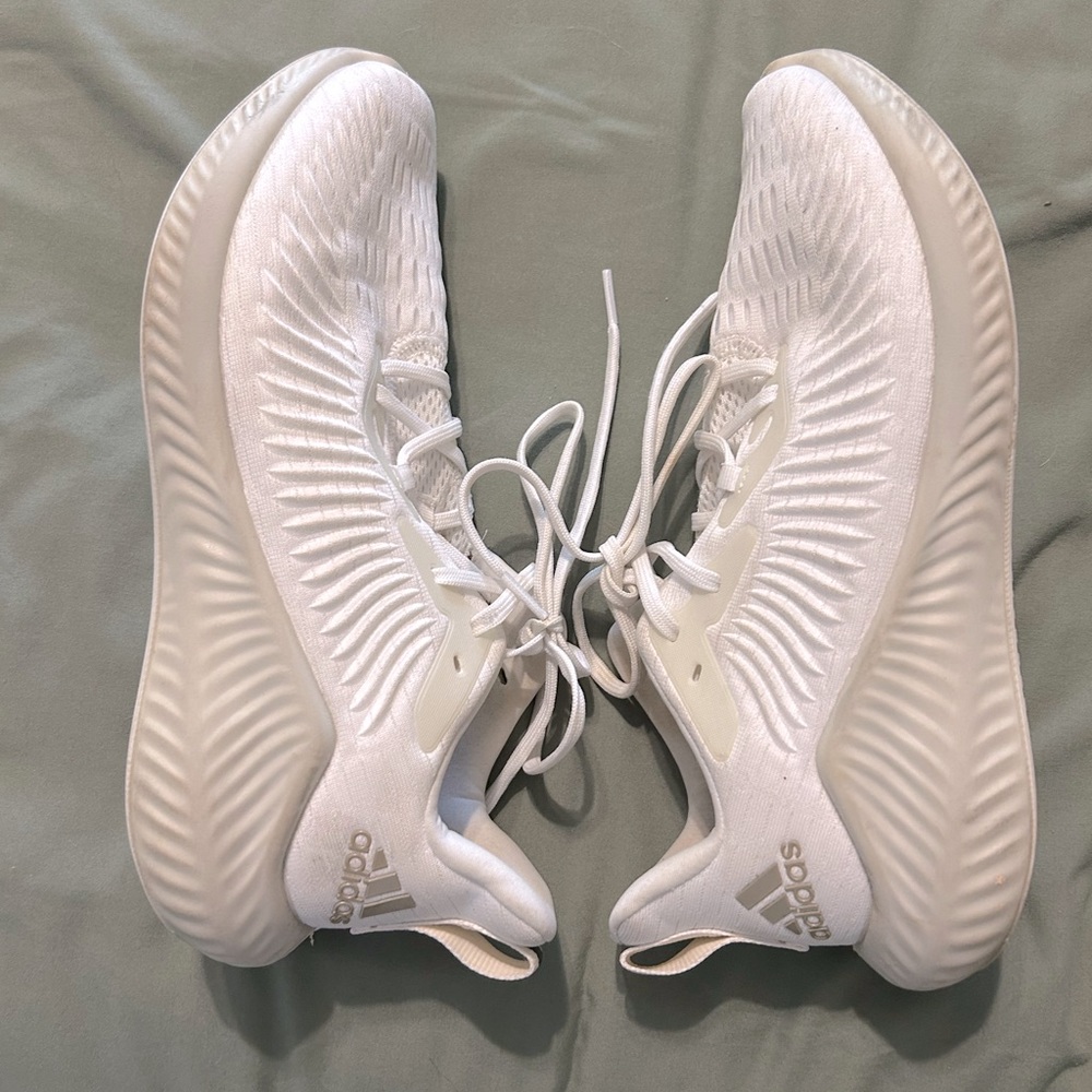 White Alphabounce